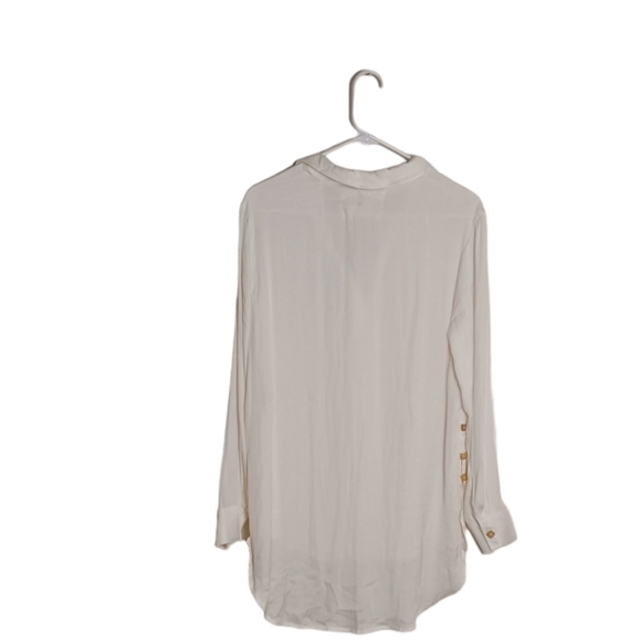 NWT Cupio Women's Cream Long Sleeve Flowy Soft V-Neck Gold Bottons Blous… - Picture 2 of 7